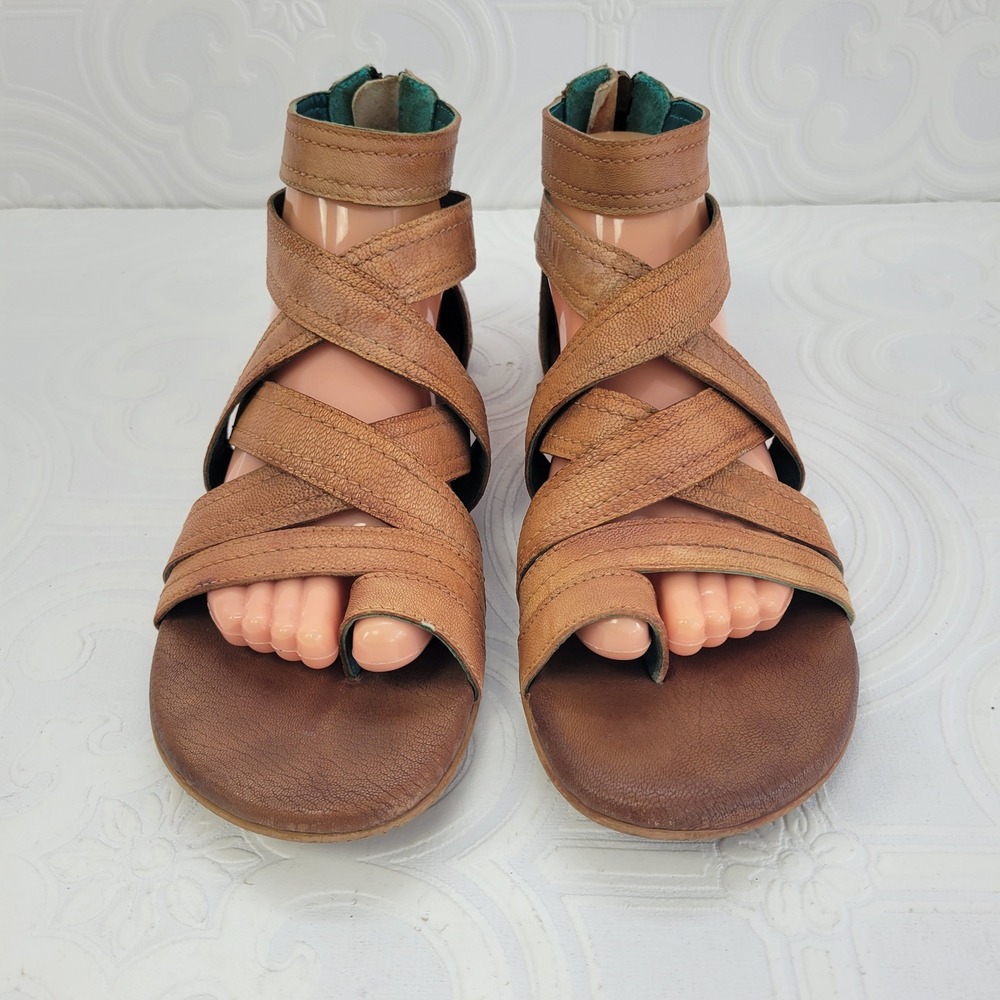 Bed Stu Roan Womens Tan Leather Gladiator Caged Flat Sandals Back Zip Boho Sz 9? - Picture 2 of 16
